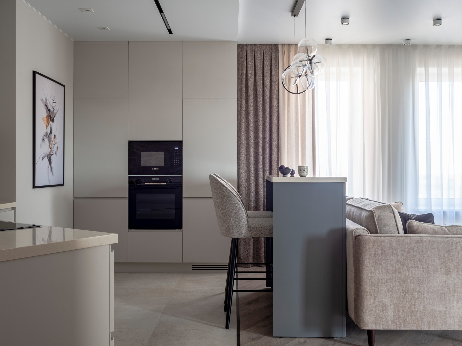 Серо-бежевый минимализм в ЖК Пушкин