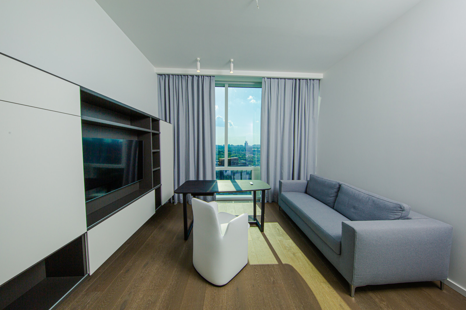 Реализация проекта в ЖК "Дом на Мосфильмовской"