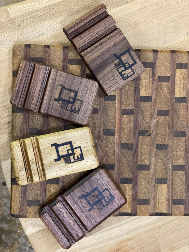 Обложка проекта: Подставка для гаджетов Д3