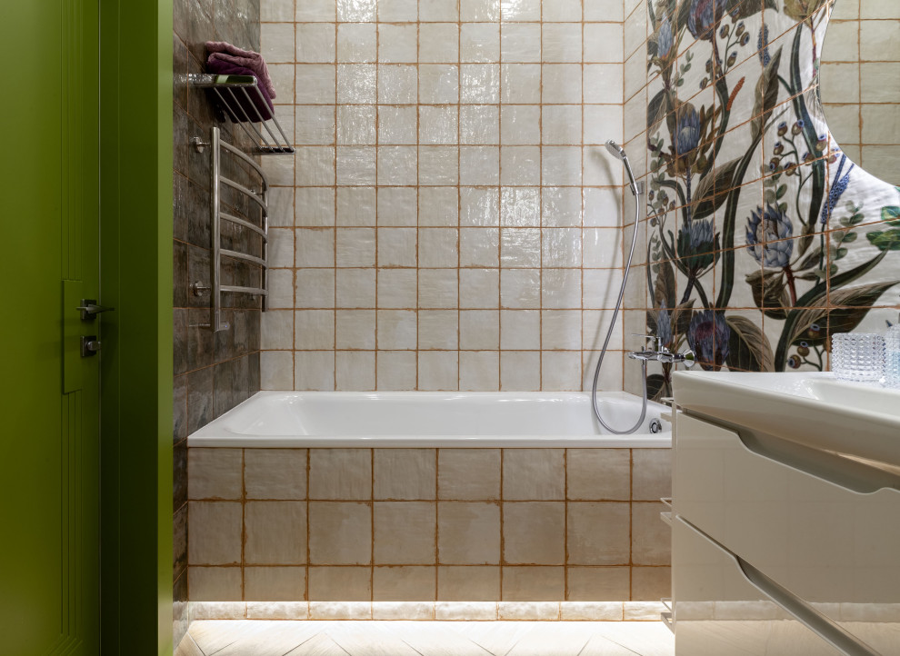 Винтаж в ярком интерьере 4-х комнатной квартиры