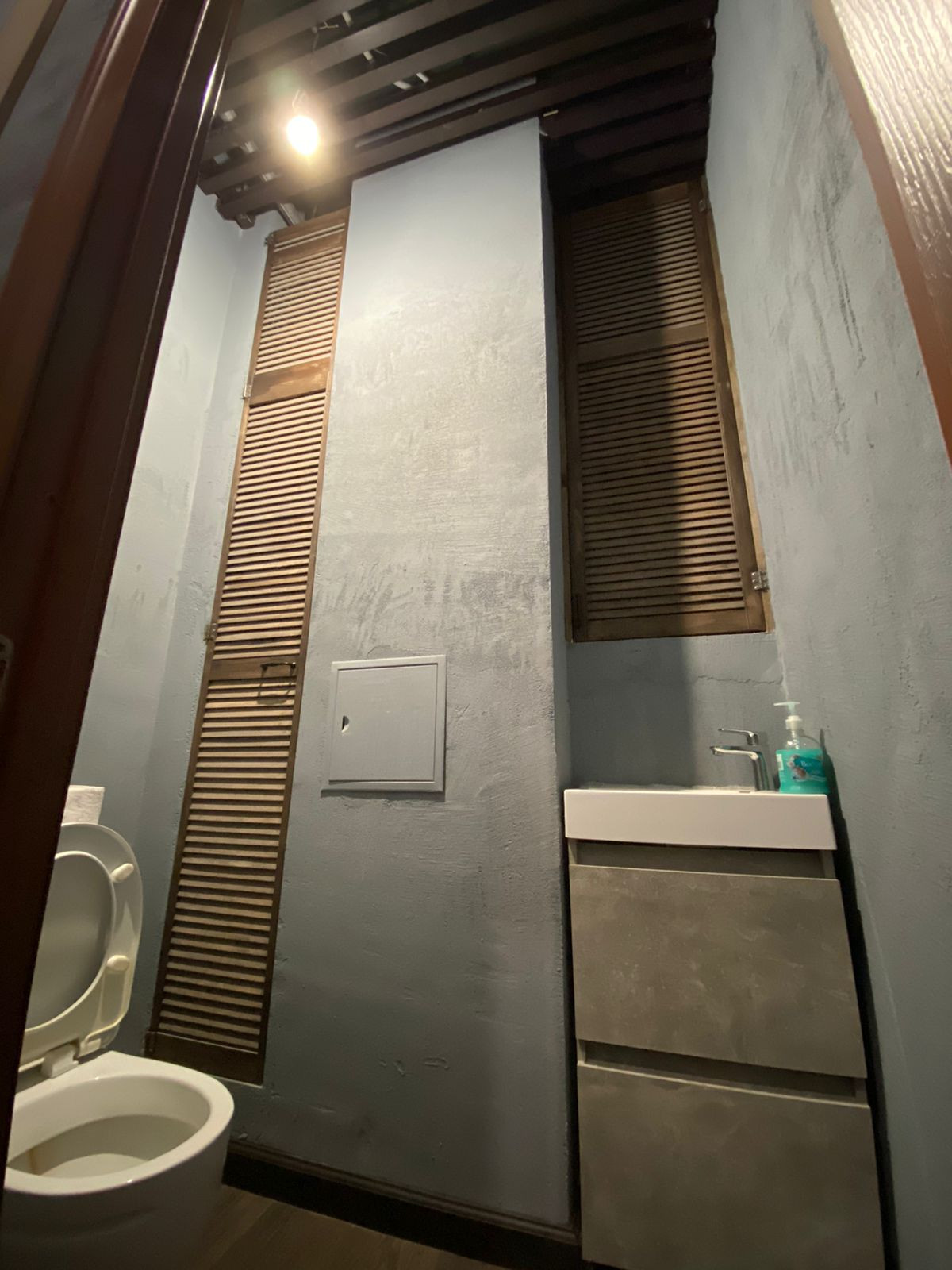 Магазин одежды на Полтавском проезде