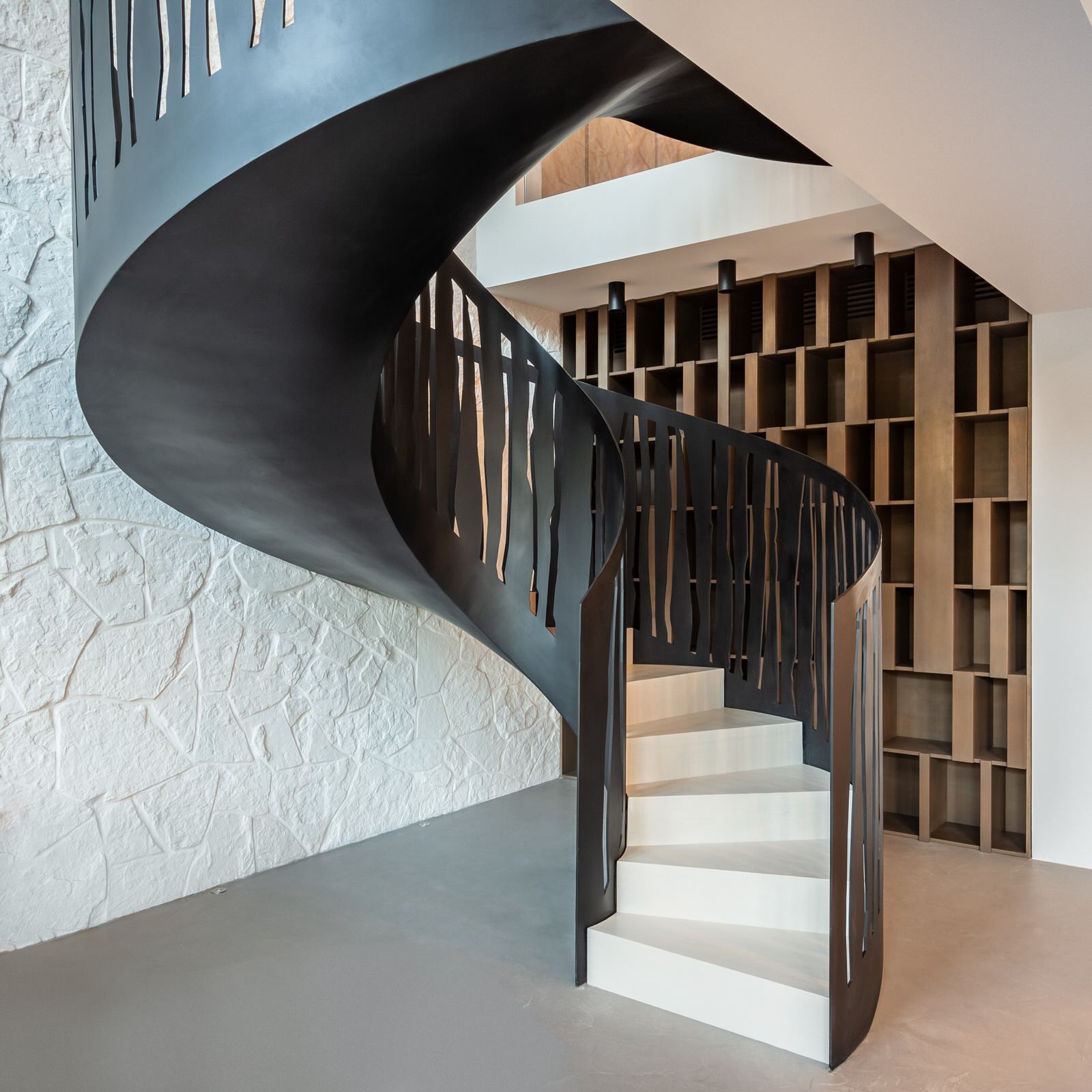 Винтовая лестница "Foret"