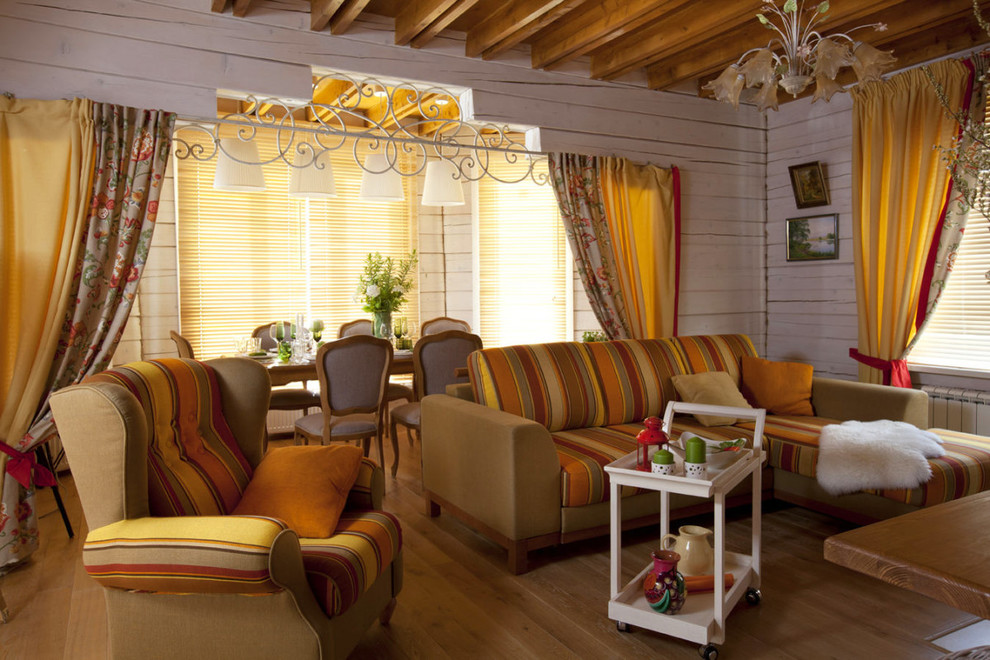 Оформление окон в загородном доме