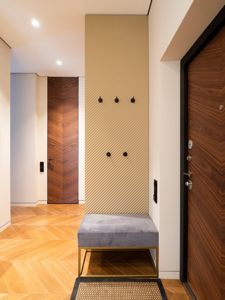 Шкаф в прихожую в современном стиле