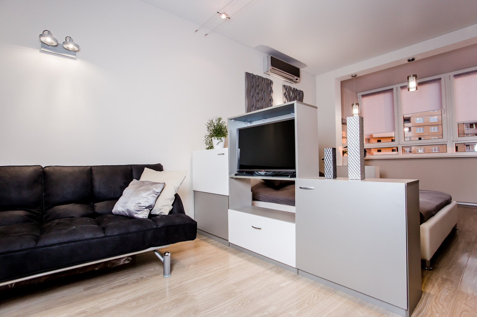 Студия в стиле Хай-тек