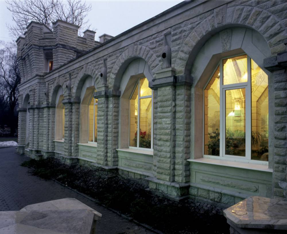 Частный дворцовый комплекс "Белый Замок"