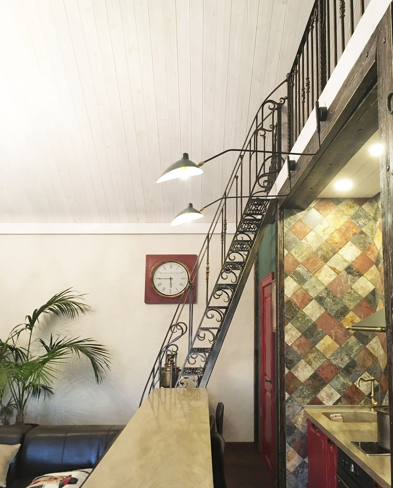 Баня с антикварной мебелью