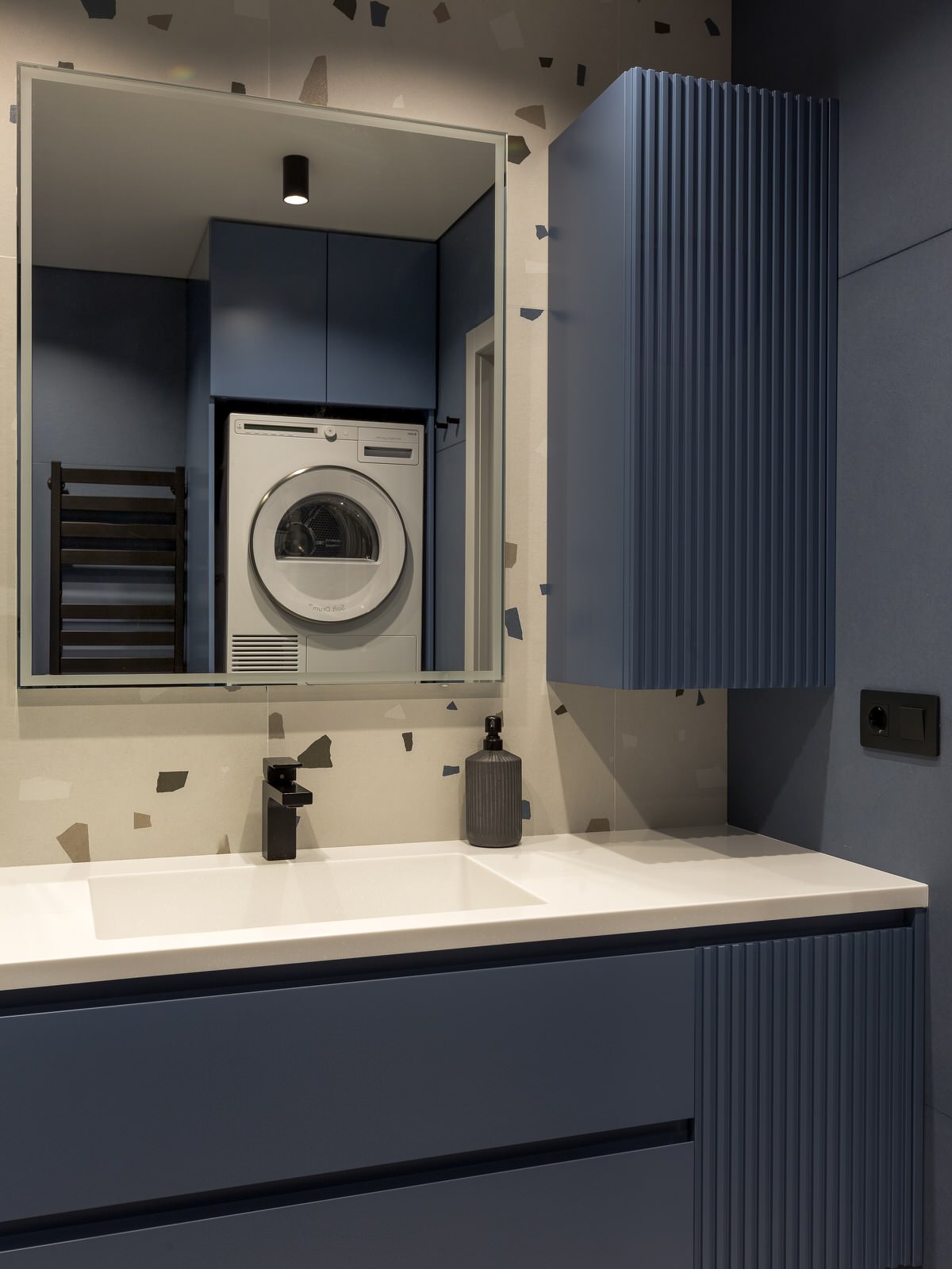 Синий, синий иней... на Ленинском (фото)