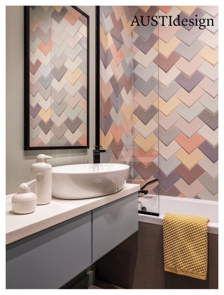 Обложка проекта: ЖК Лица. Интерьер в насыщенных тонах; удобная квартира для семьи.