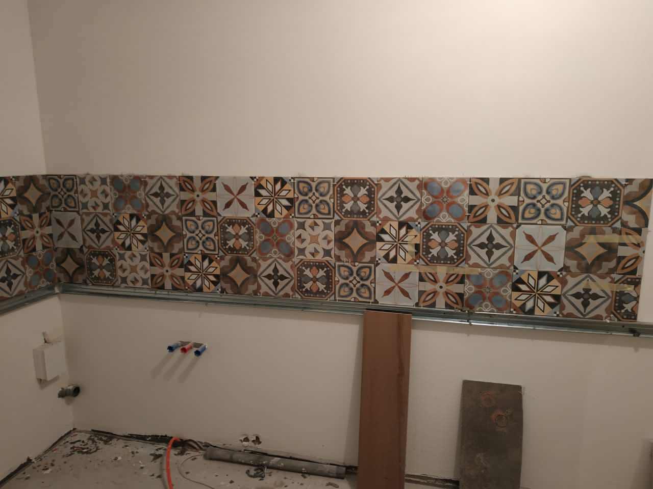 Укладка кухонного фартука