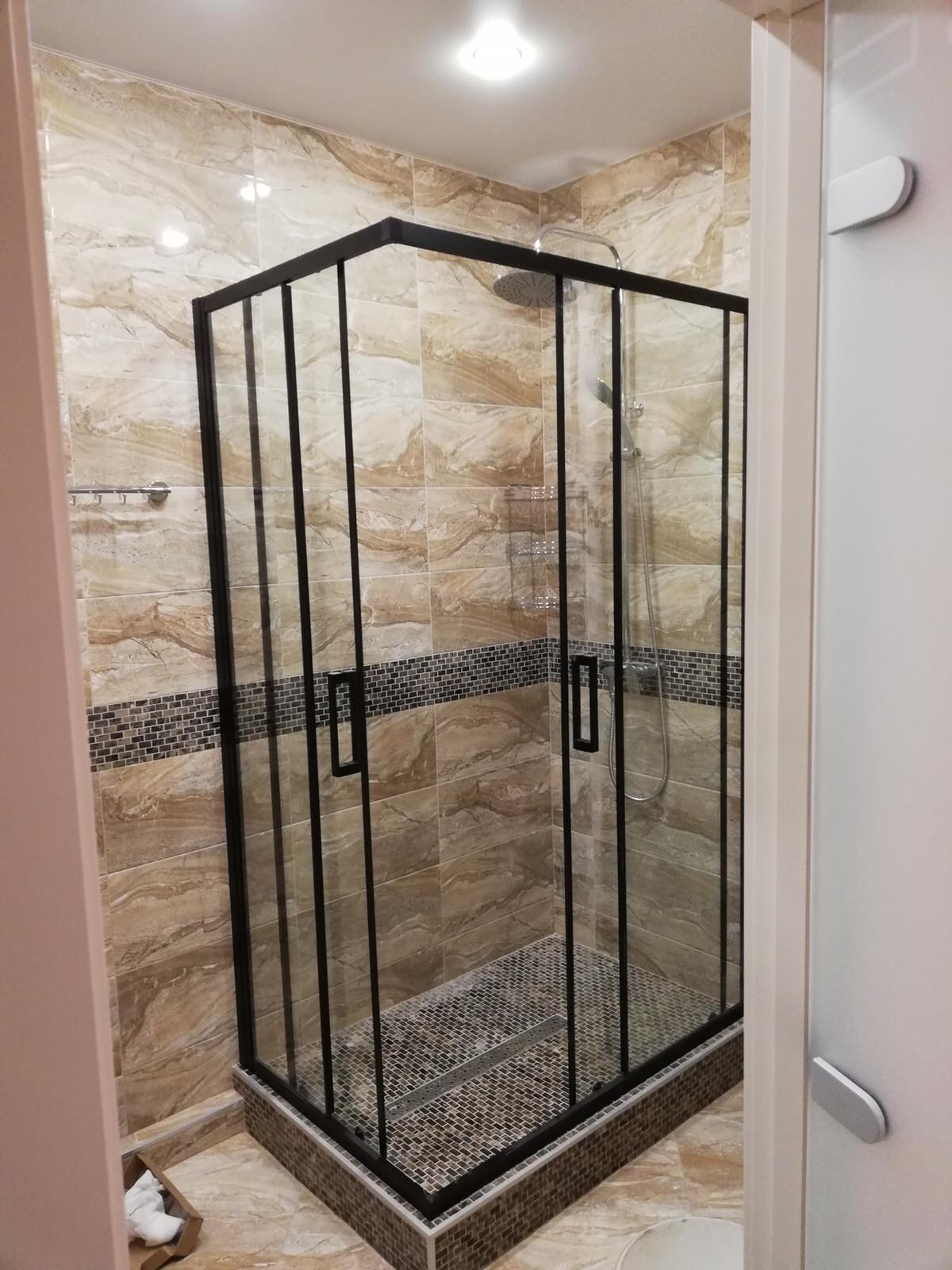 Обложка проекта: Ремонт квартиры-студии под ключ