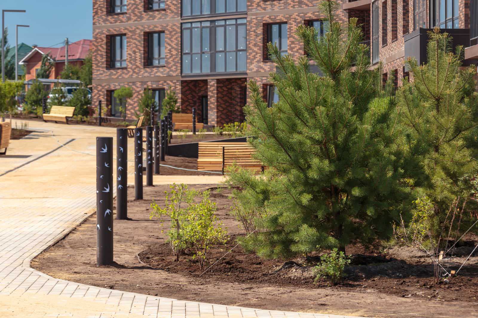 Обложка проекта: Благоустройство жилого квартала "Стрижи" были изготовлены уличные фонари по инди