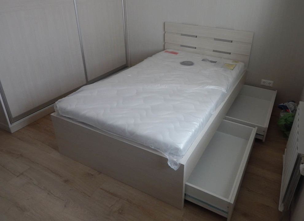 Кровать с ящиками