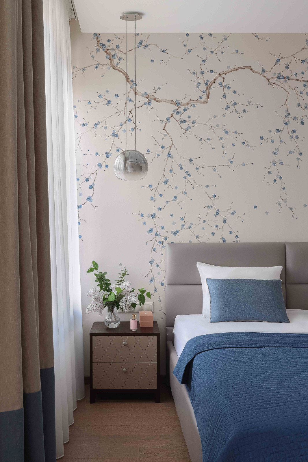 Дизайн и ремонт квартиры на улице Эльдара Рязанова — Девичья квартира