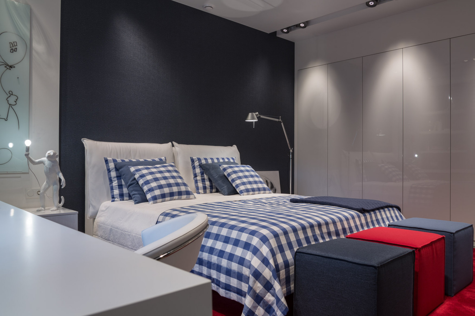 БЕЛЫМ ПО БЕЛОМУ