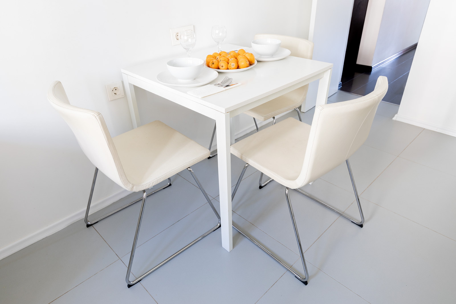 Двухкомнатная квартира в Некрасовке для семьи с ребенком