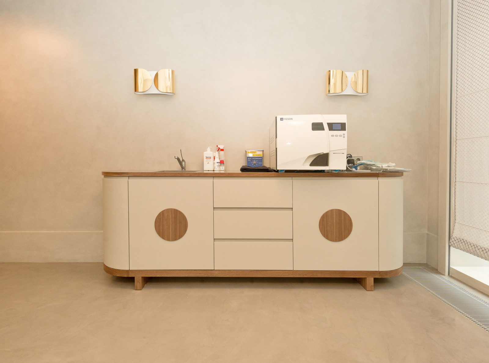 Клиника эстетической косметологии Remedy Lab.