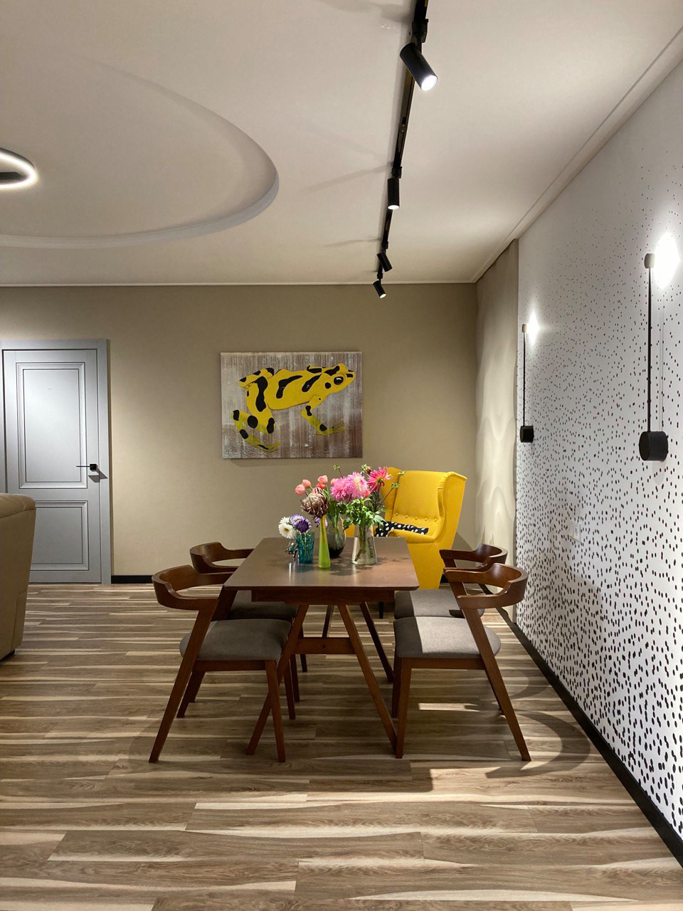 квартира 140 м.кв.в центре Омска