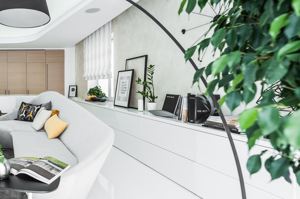 Светлый hi-tech