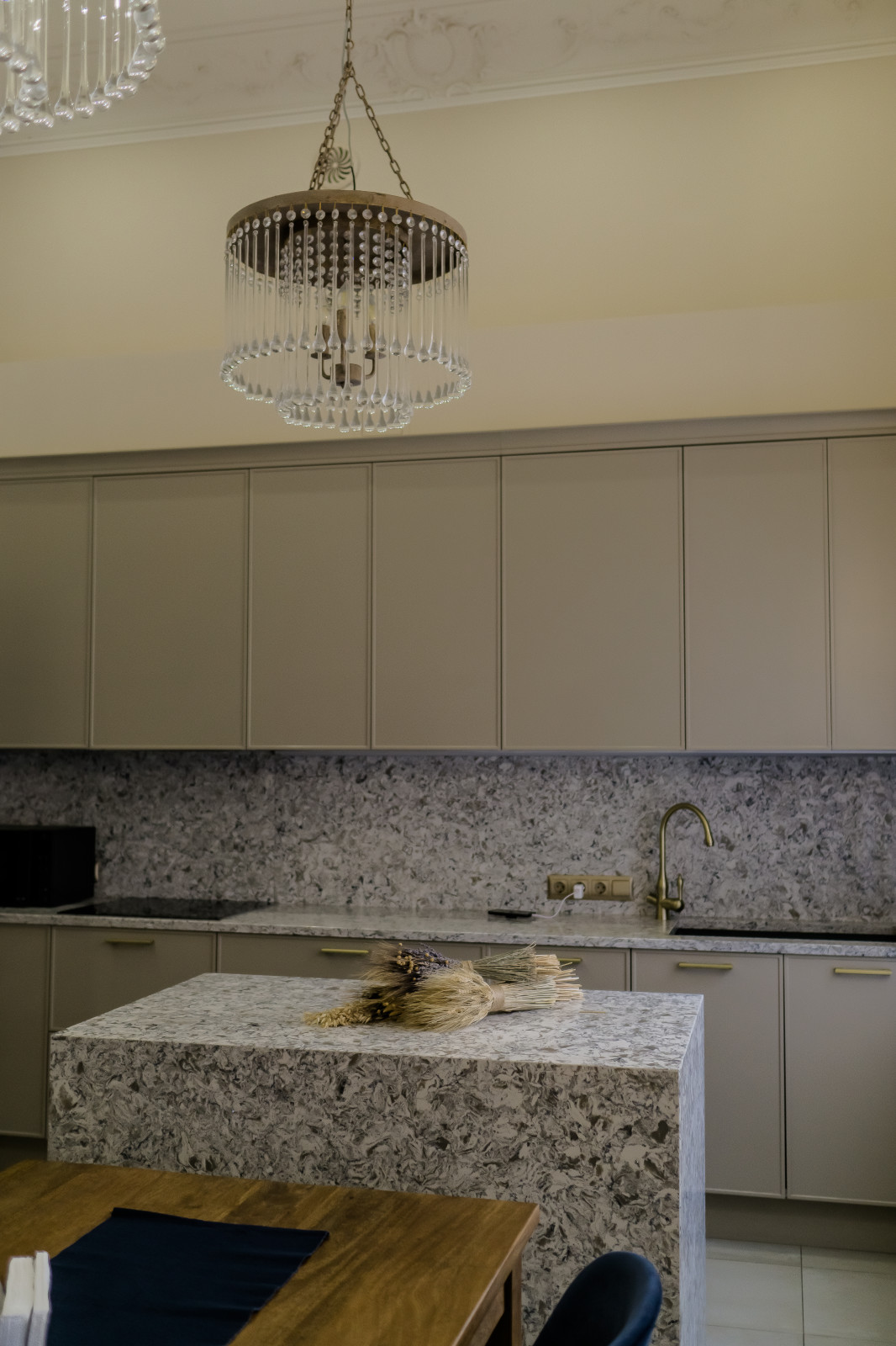 CHATEAU DE LA PETROGRADKA