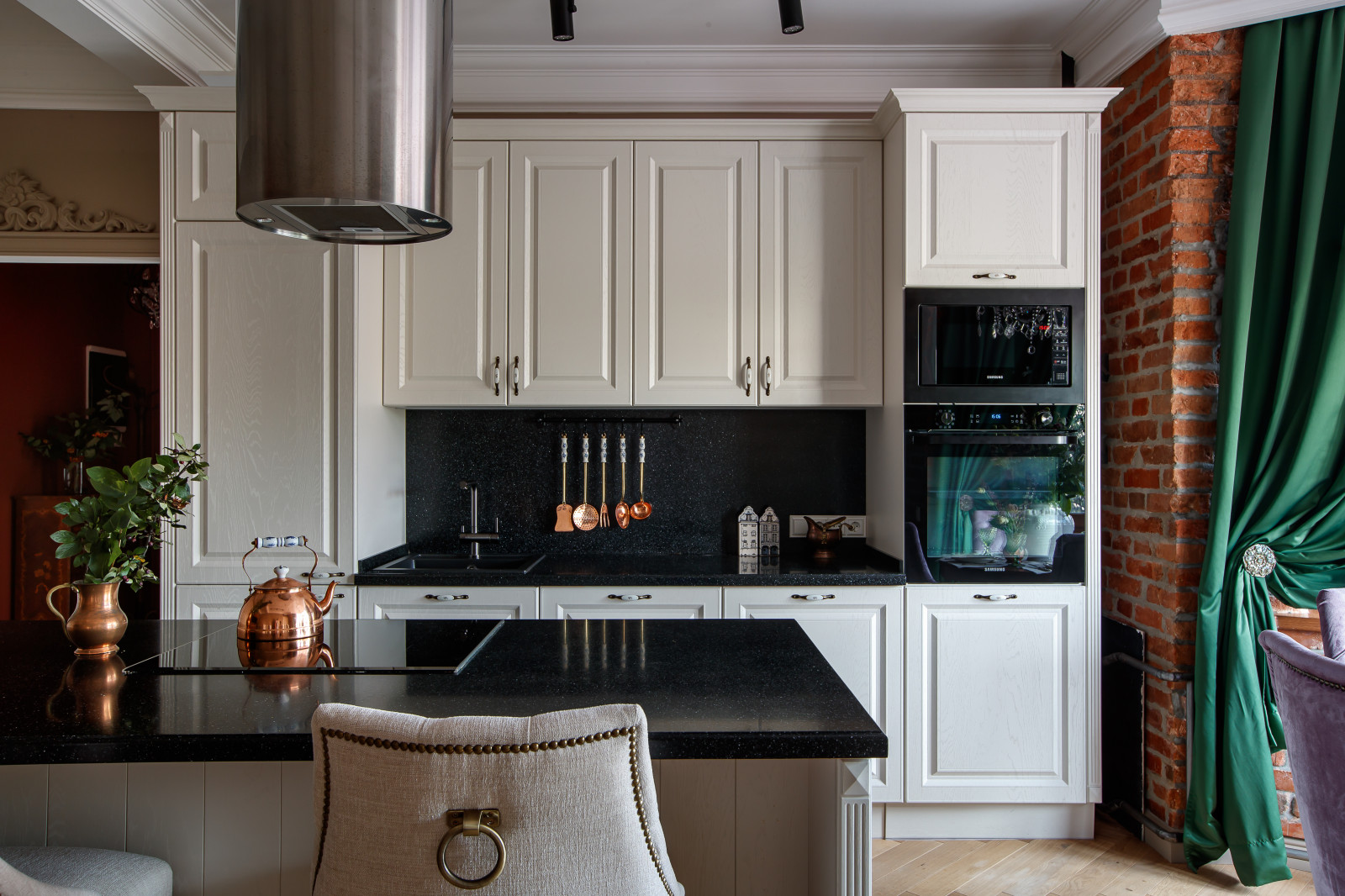 Houzz тур: Квартира в «Городке чекистов» в Екатеринбурге