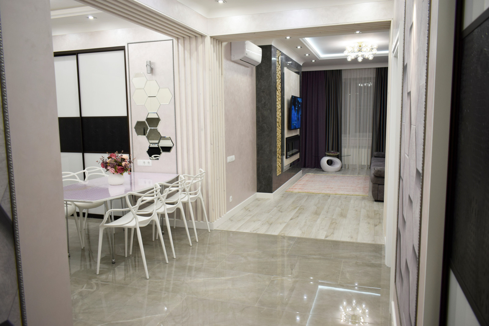 Реализация современной гостиной площадью 25кв.м