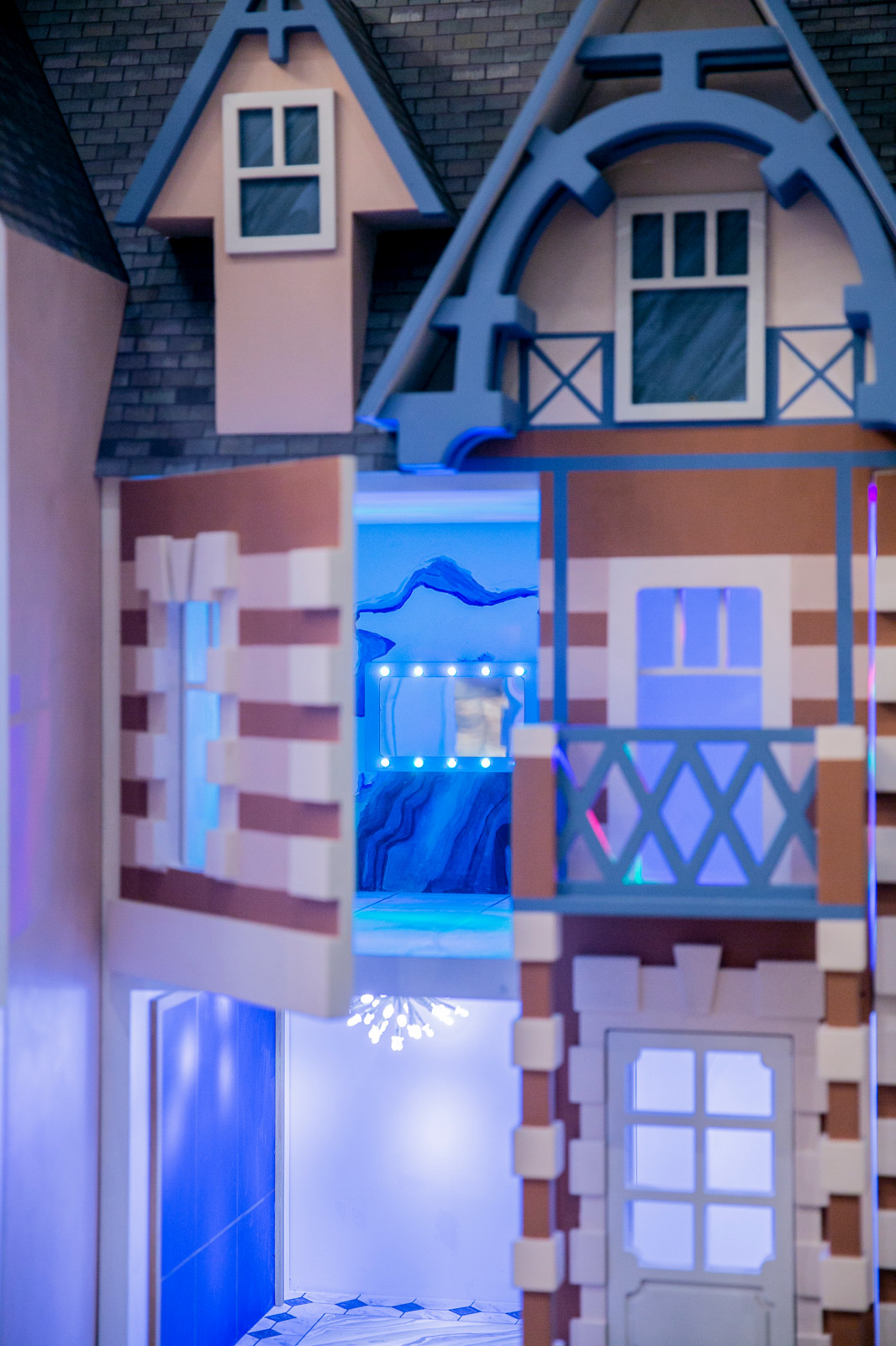 Домик для кукол