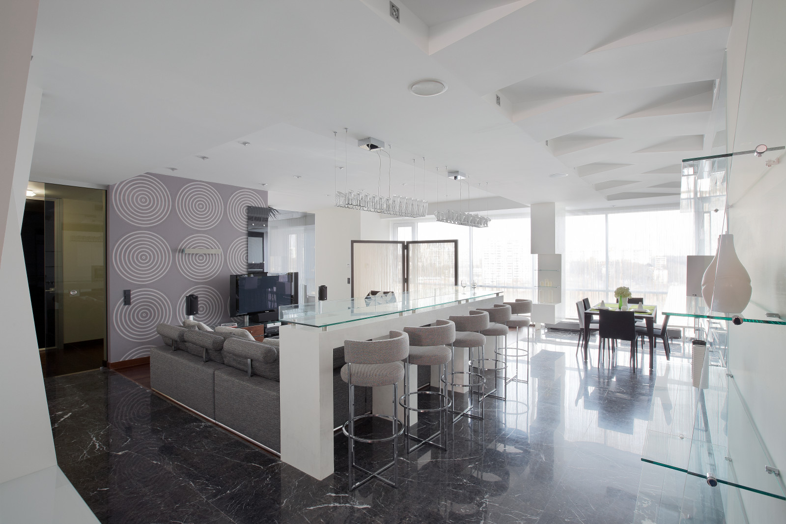 Квартира-студия 170 кв.м