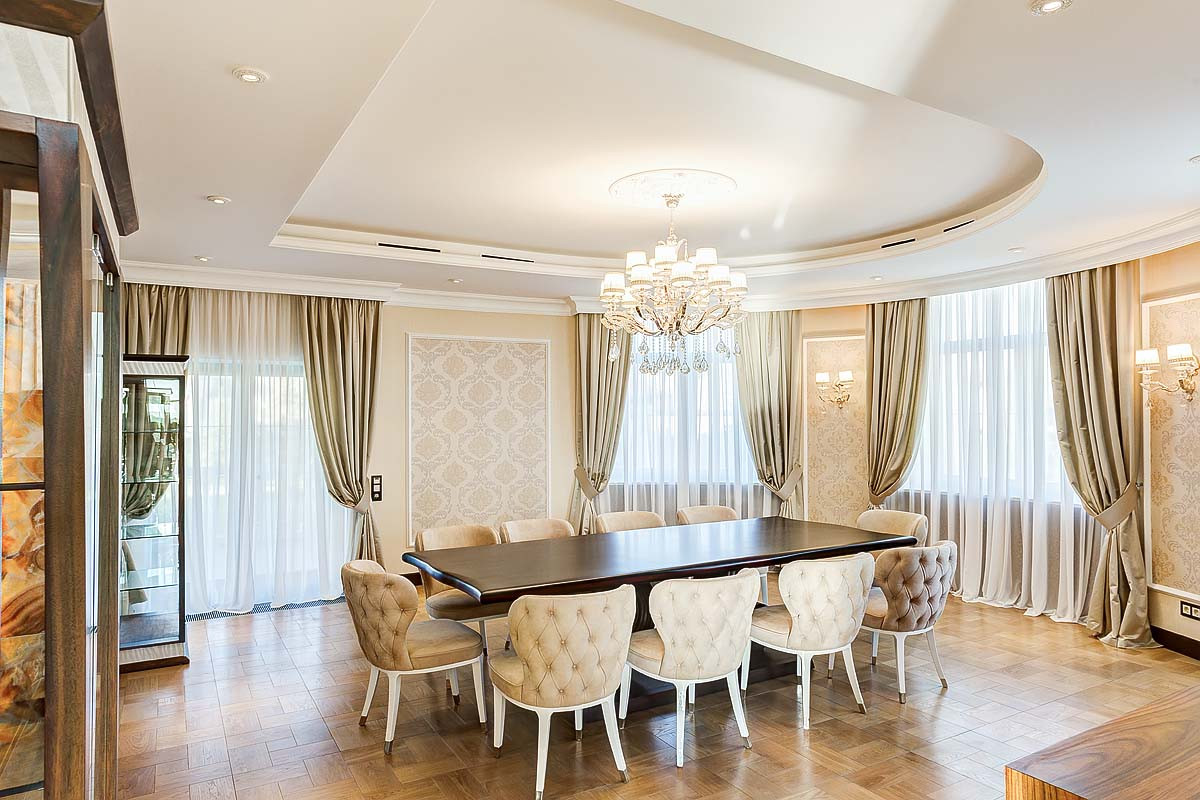 Дом в бежевых тонах