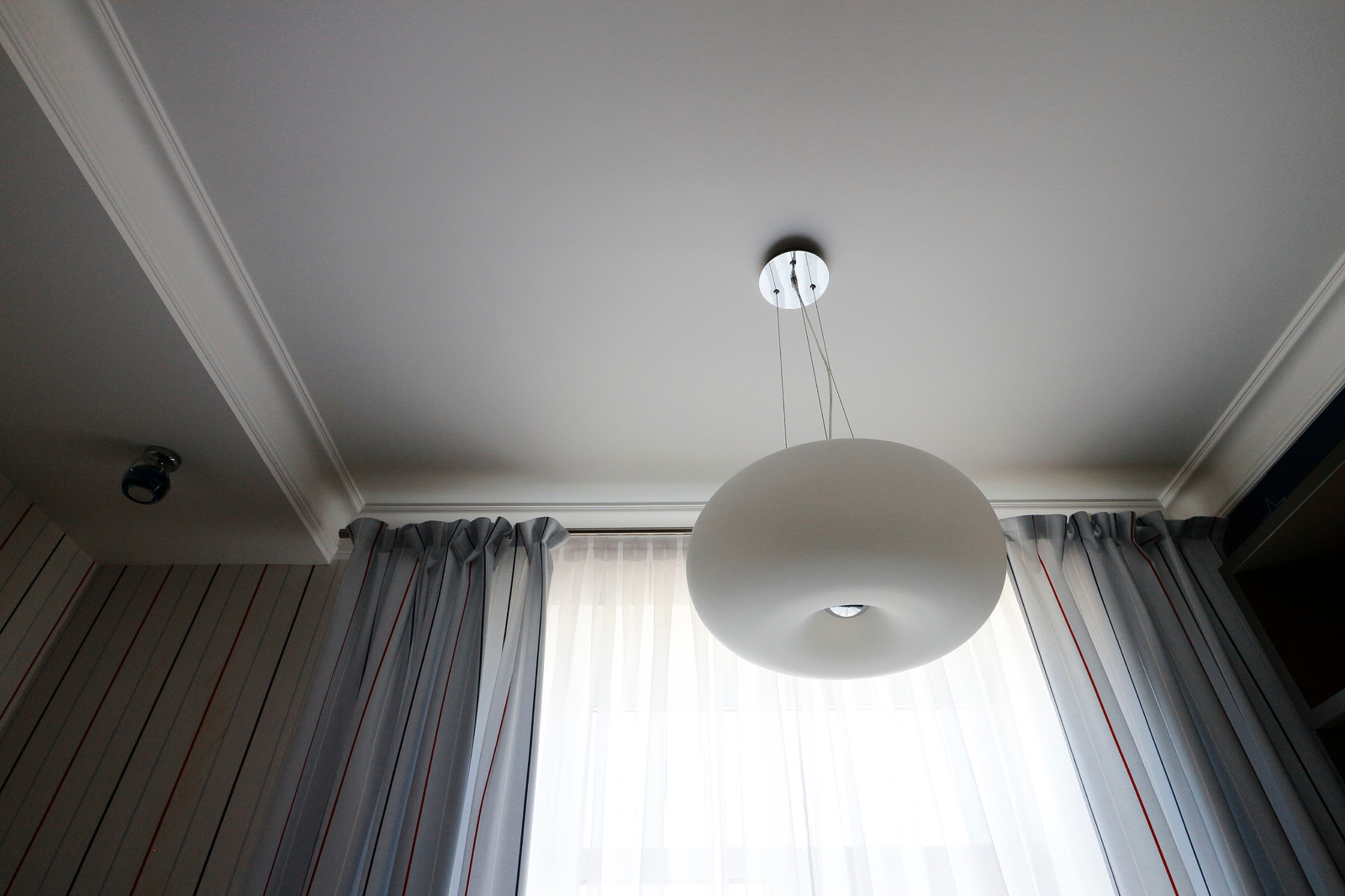 Интерьер трехкомнатной квартиры