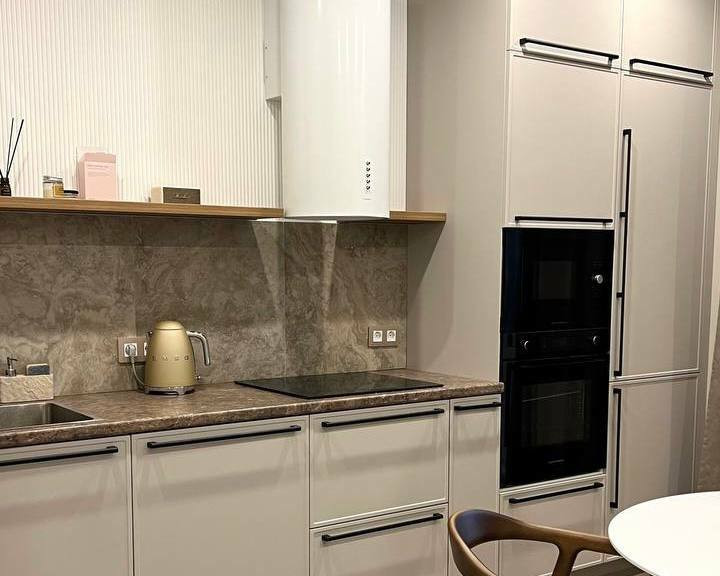 Обложка проекта: Ремонт 2-х комнатной квартиры для девушки