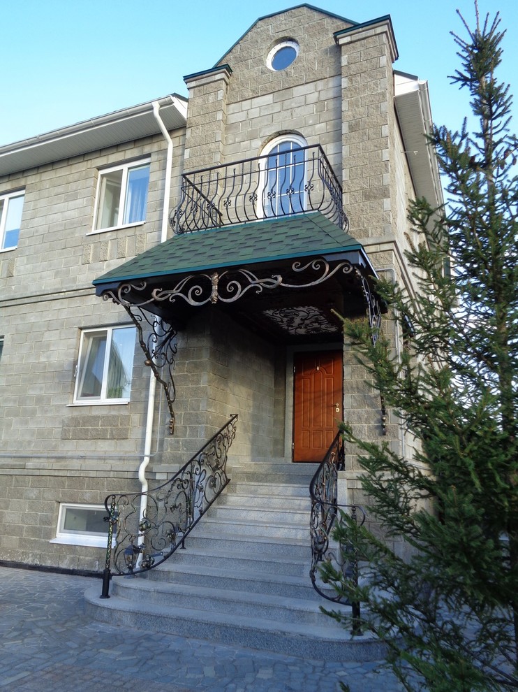 Оформление лестницы и потолка