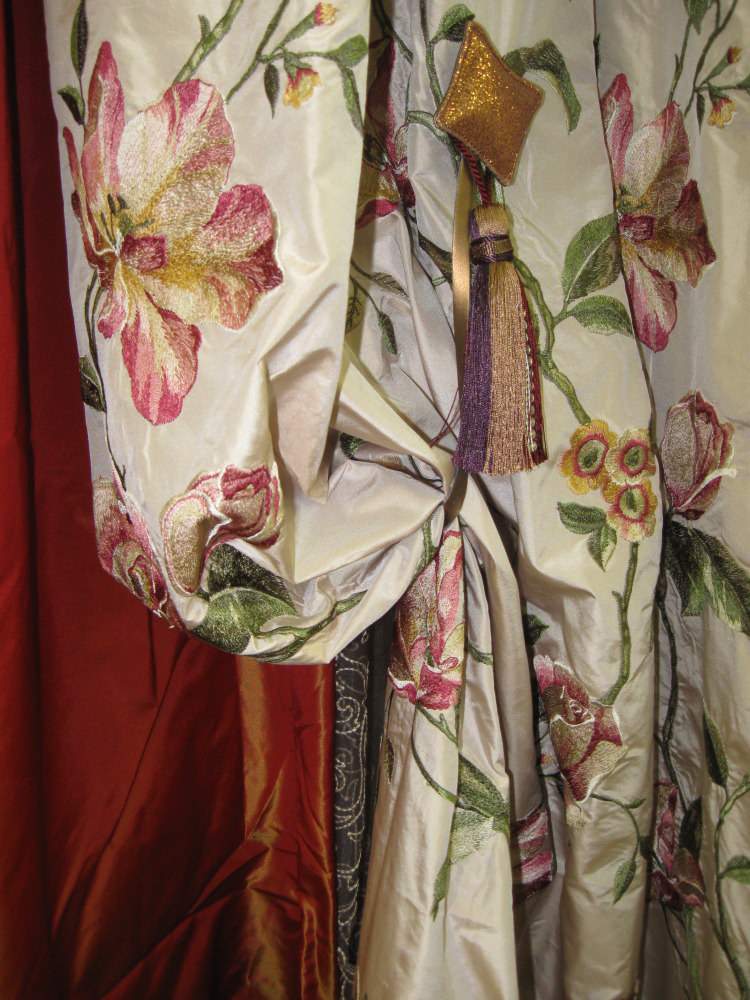 Шторы в интерьере