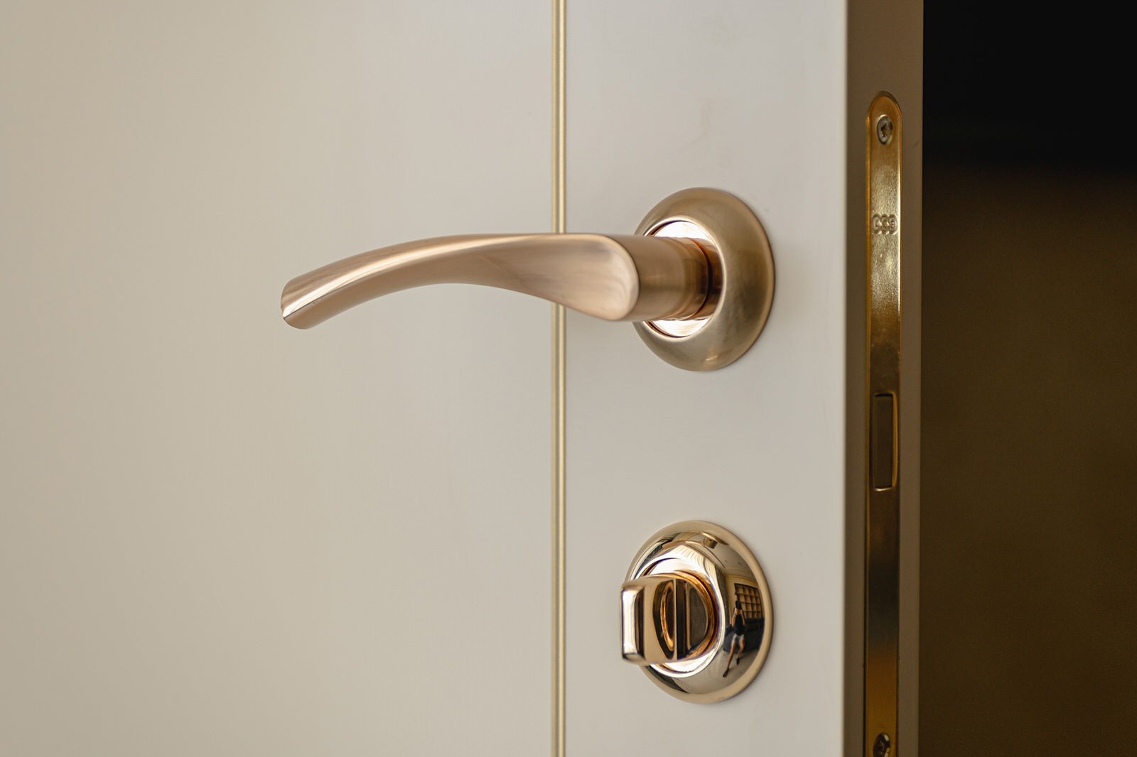 ЖК ЗАЗЕРКАЛЬЕ 407