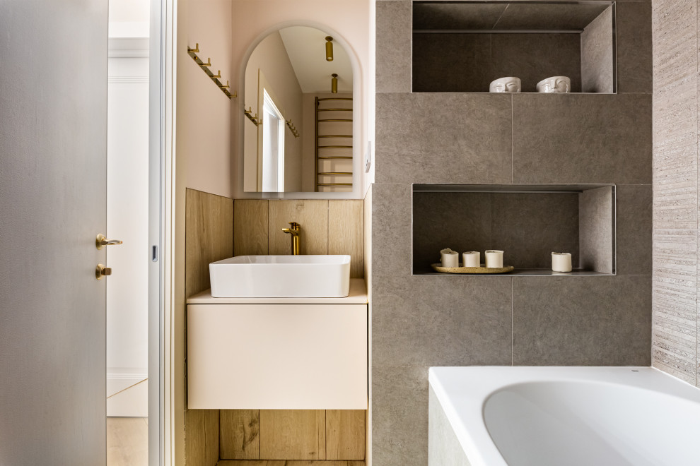 Четырехкомнатная квартира на Варшавской улице