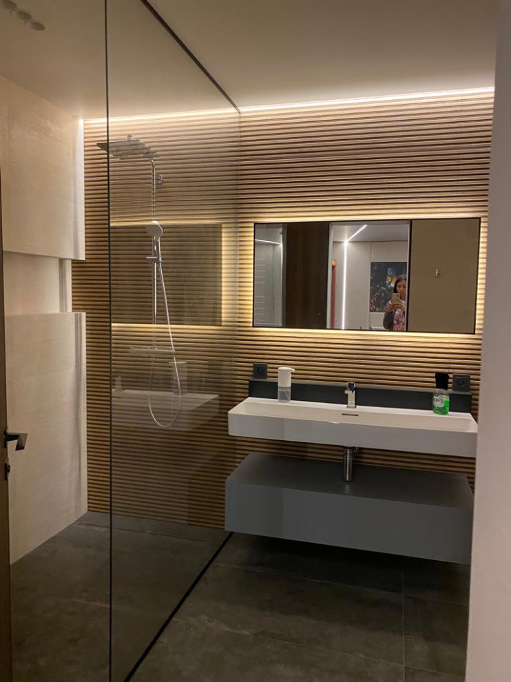 Стеклянная перегородка в душевую