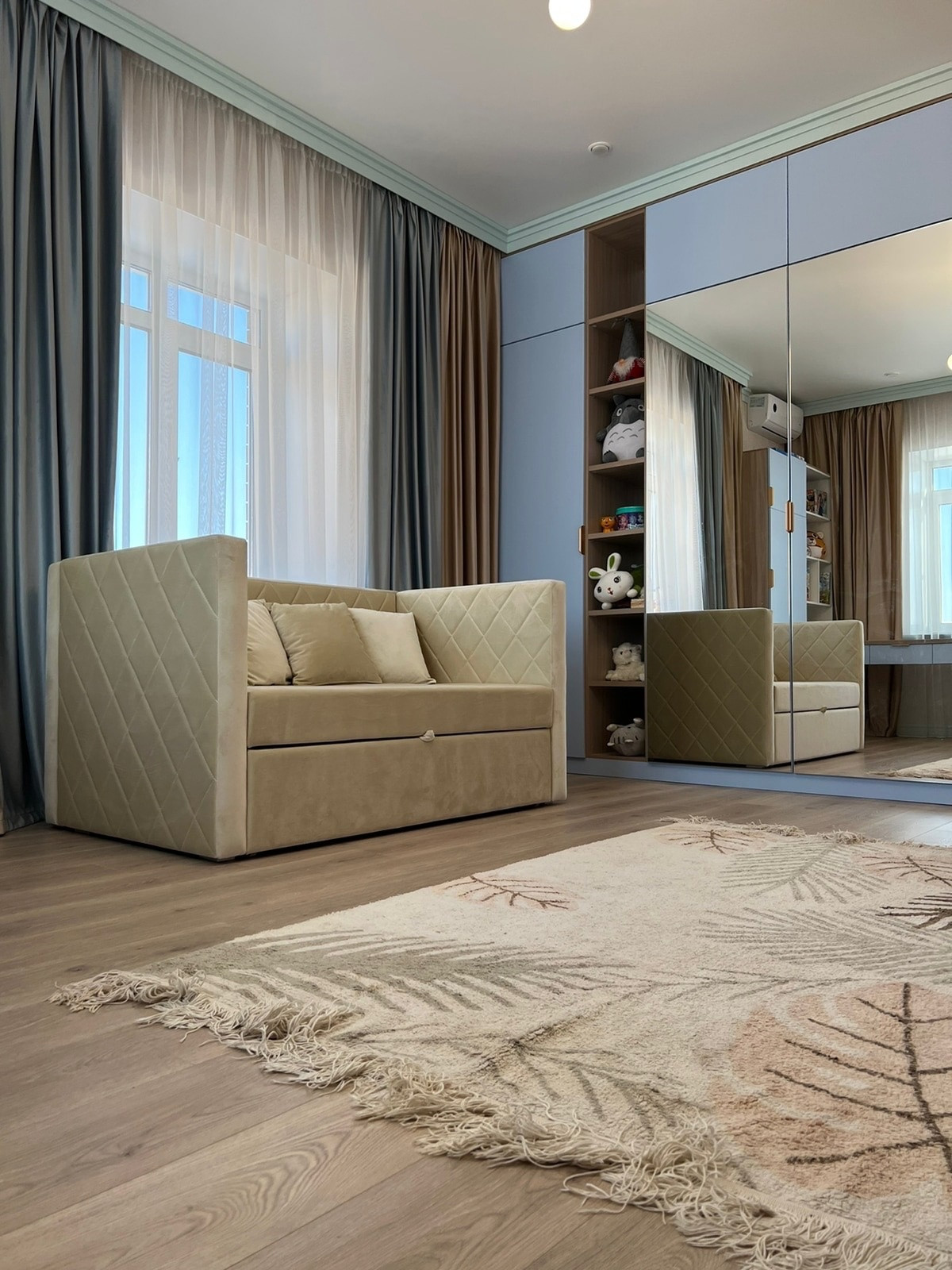 Обложка проекта: Шторы для загородного дома  "Михайловка грин"