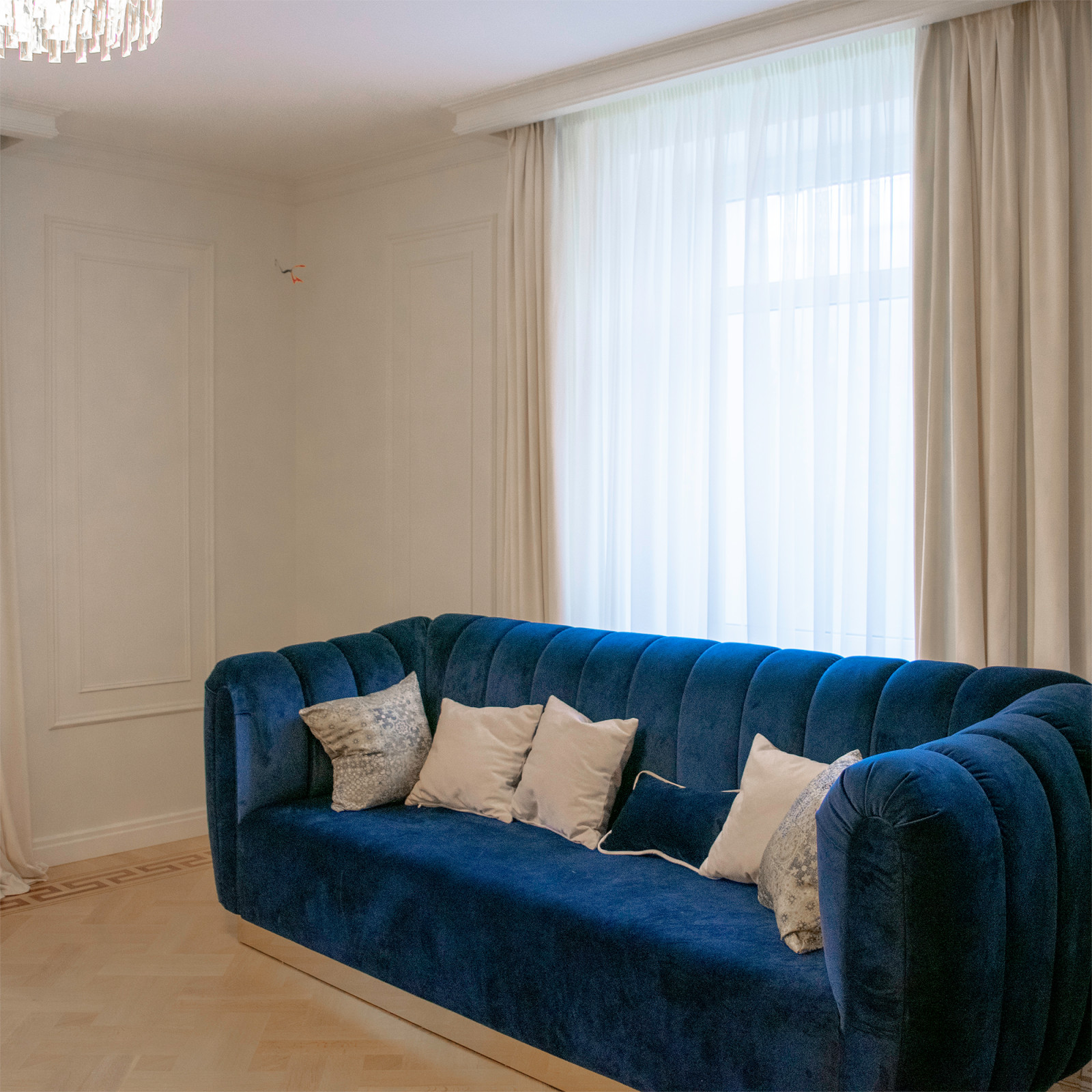 Обложка проекта: Дом в сосновом лесу