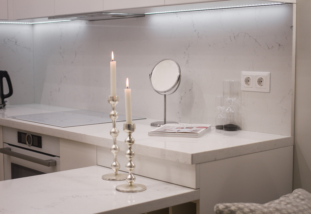 Кухня в стиле хай-тек