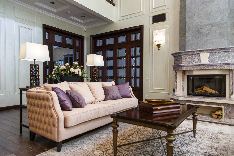 Интерьер загородного дома с двусветным пространством