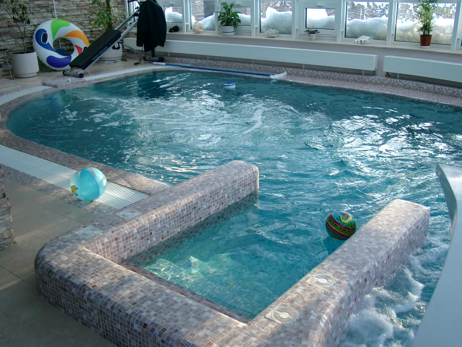 Обложка проекта: Частный переливной бассейн