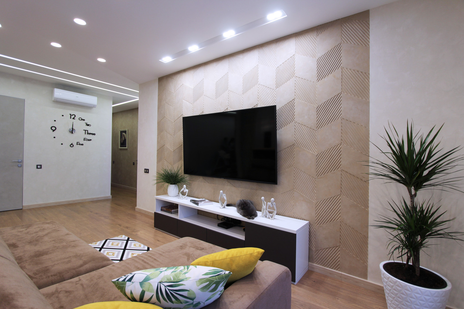 Интерьер квартиры молодой семейной пары.