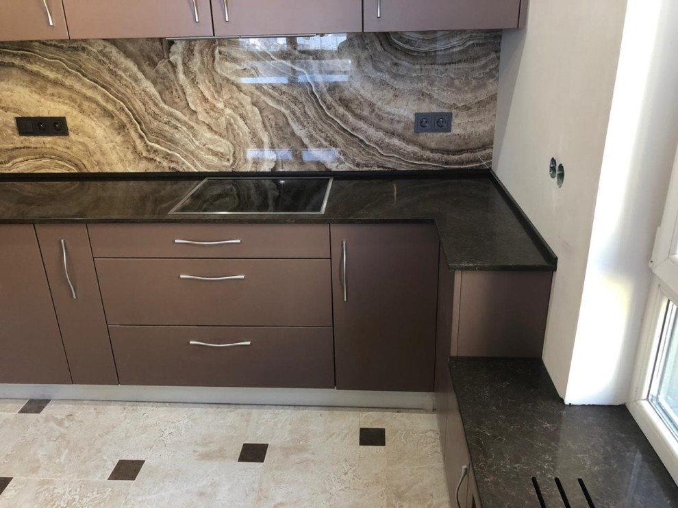 Обложка проекта: Монтаж столешницы из кварцевого агломерата Technistone