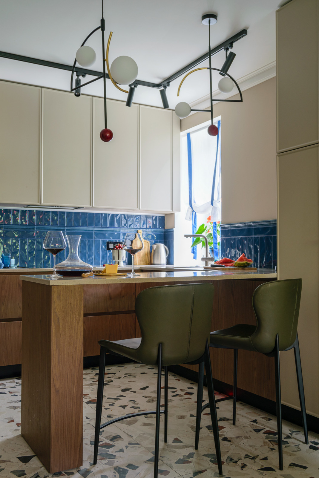 Трехуровневая квартира Олимпийски проспект