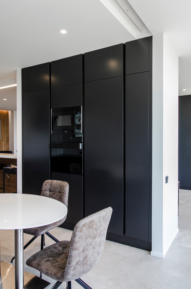 Строгость и немного озорства