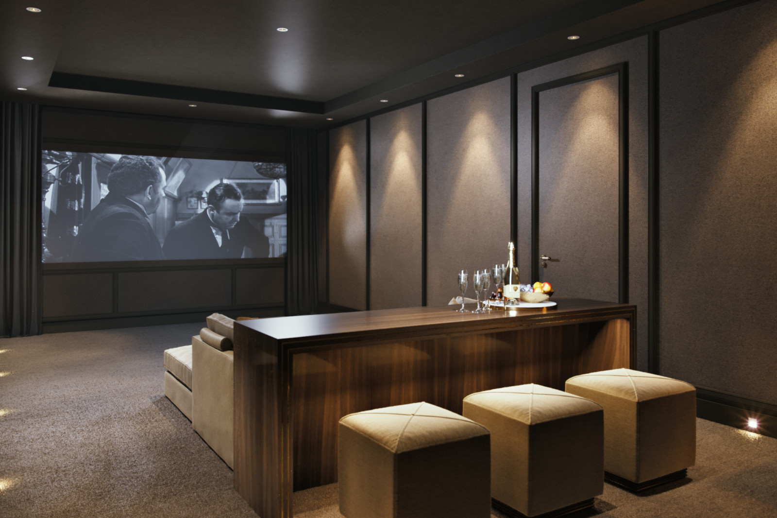 Обложка проекта: Домашний кинотеатр