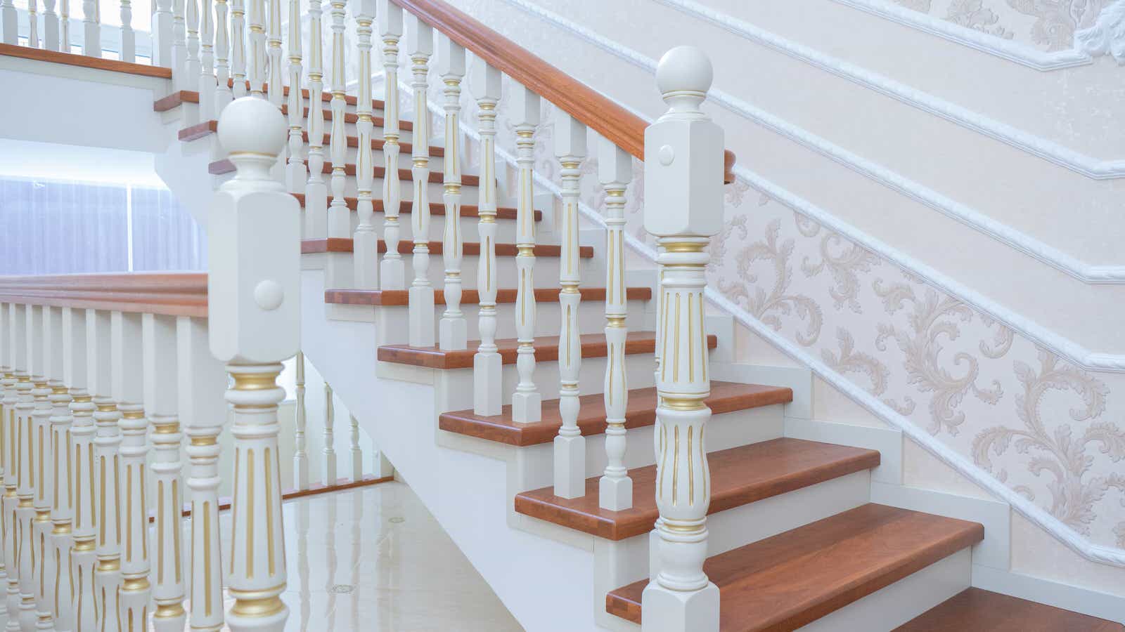 Проект 3 - Облицовка монолитной лестницы дубом на заказ