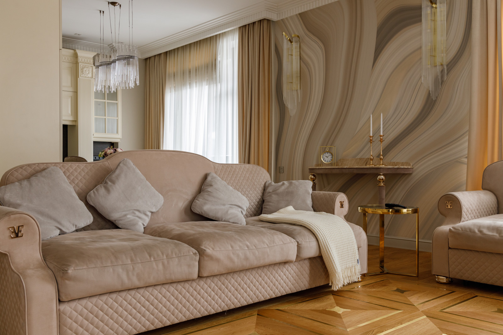 Элегантный интерьер будущей писательницы