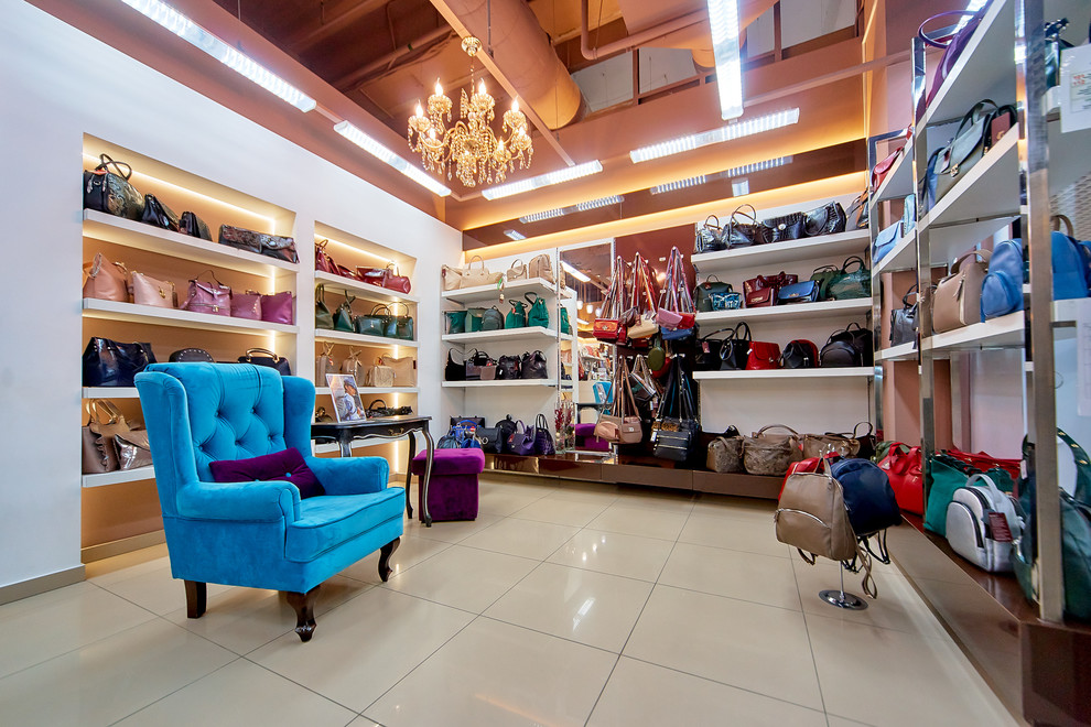 Интерьер магазина сумок GALANTEYA