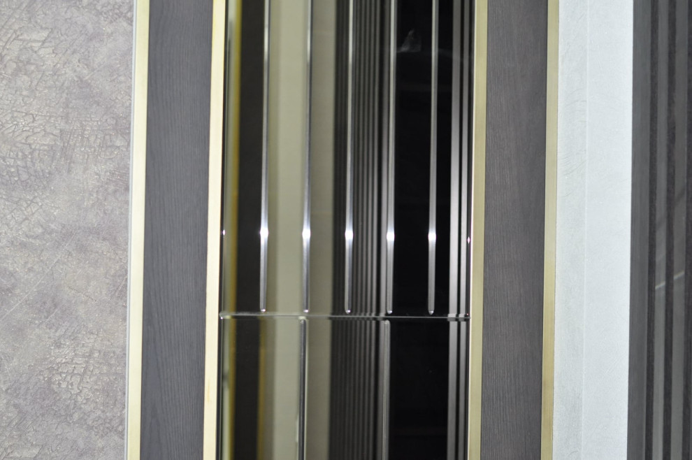 Зеркальное панно